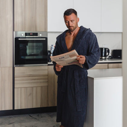 Men's Heavyweight Nua Bathrobe - Navy Full Length